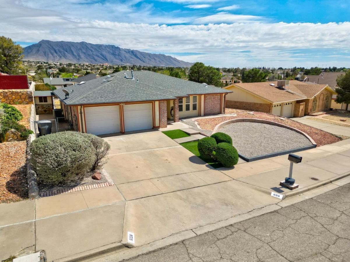 Home With Mountain View/Pool/Tub El Paso Esterno foto