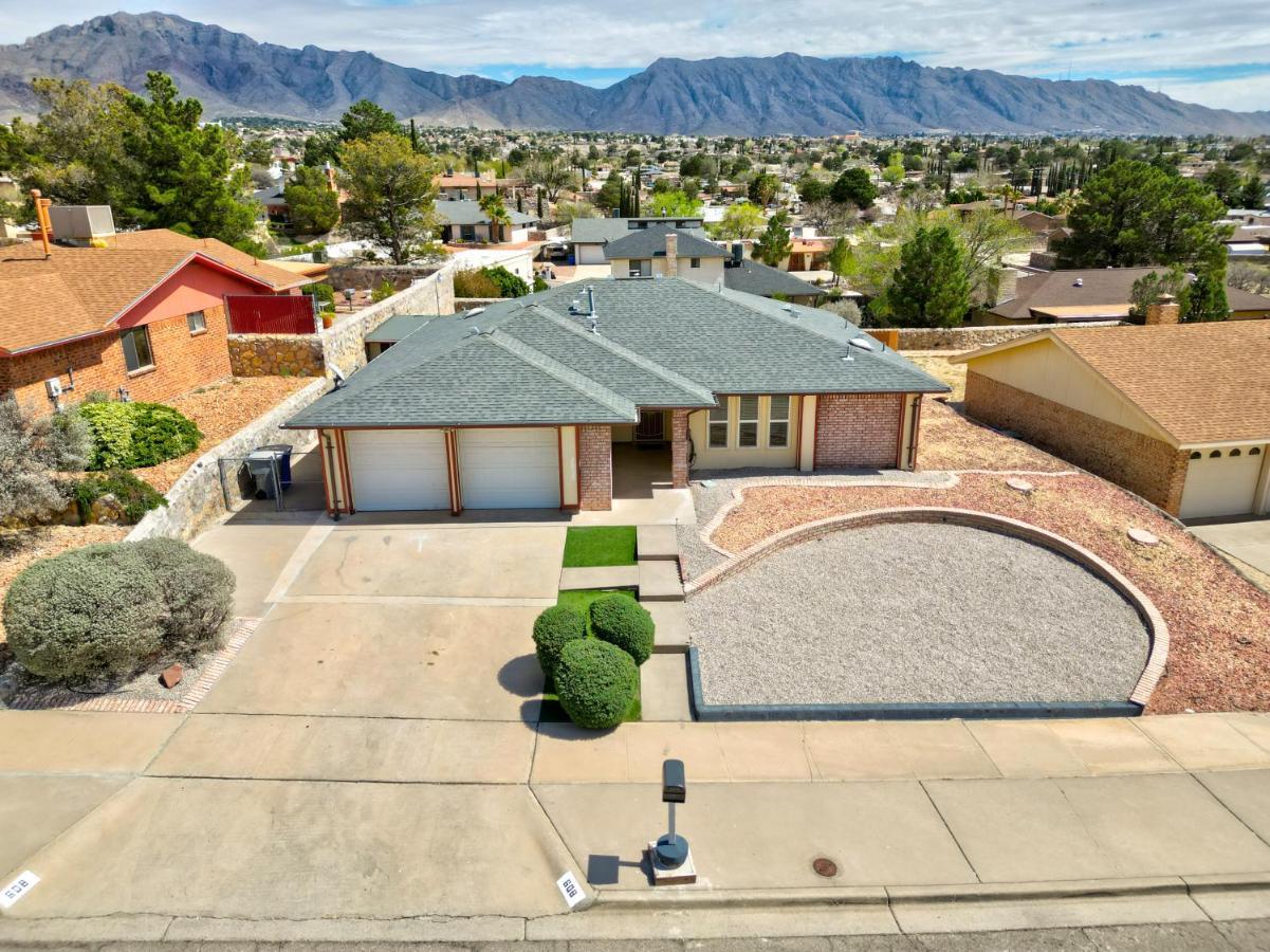 Home With Mountain View/Pool/Tub El Paso Esterno foto